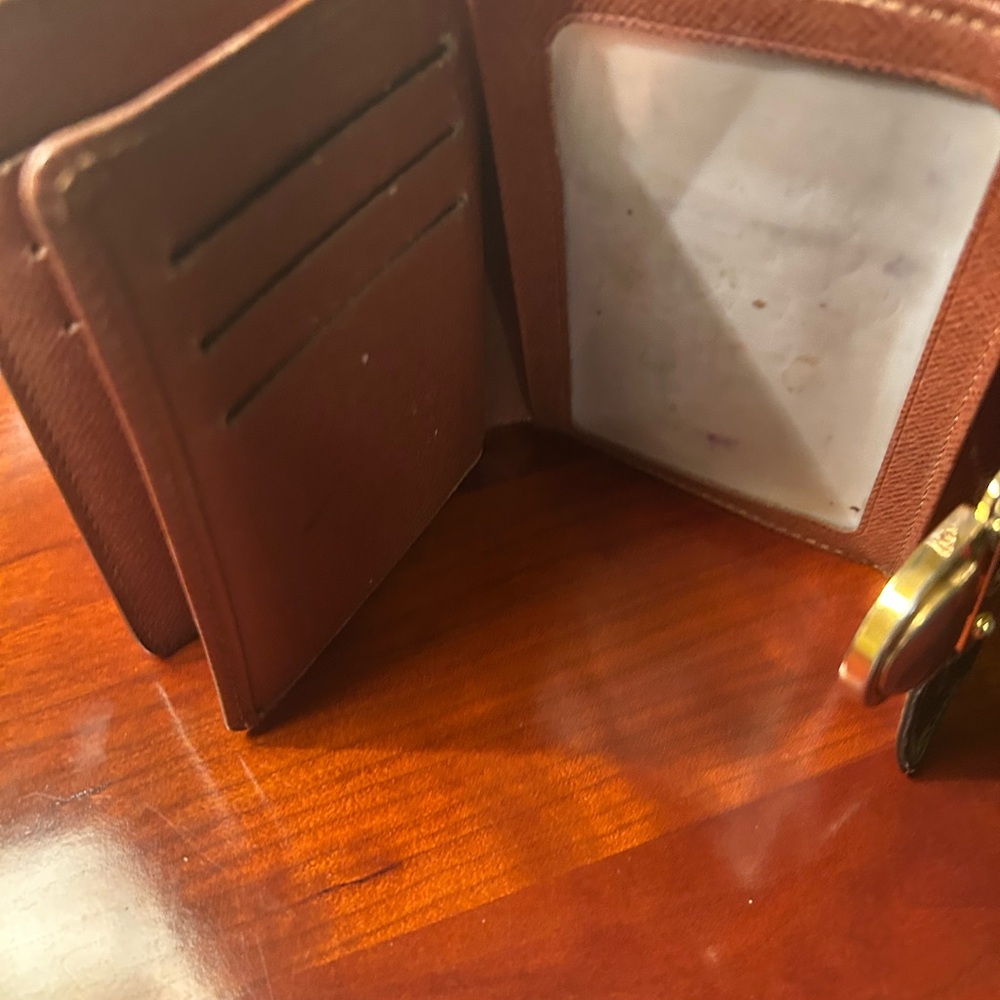 Louis Vuitton Monogram Wallet - Picture 9 of 9